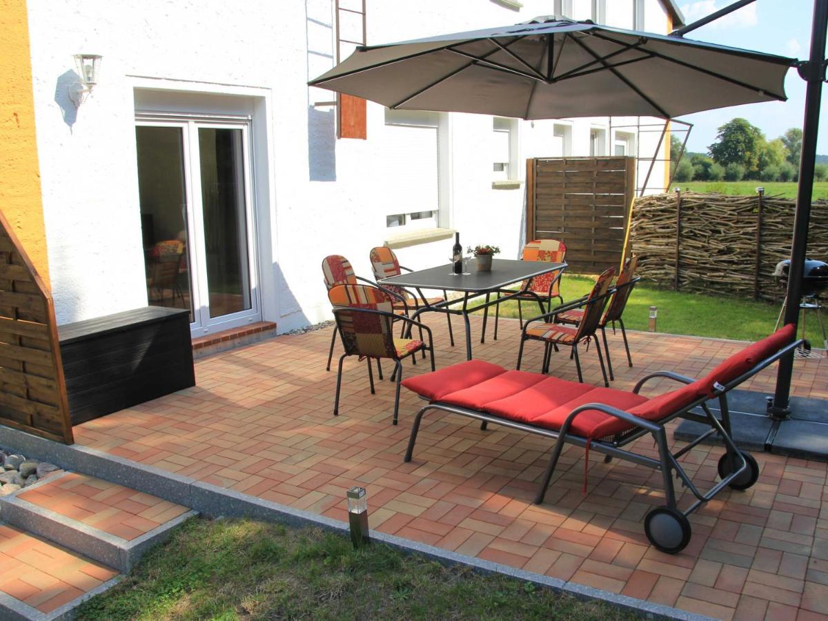 Ferienwohnung Am Alten Gutshaus Nossentiner Huette Exterior photo